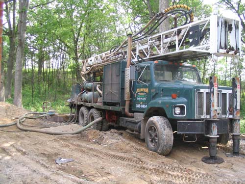 2004_05_29 020 Huemann's Well Drilling Truck